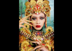 Sausan Alya Taisir Pemenang Best National Costume do Ajang Miss Earth Indonesia 2020