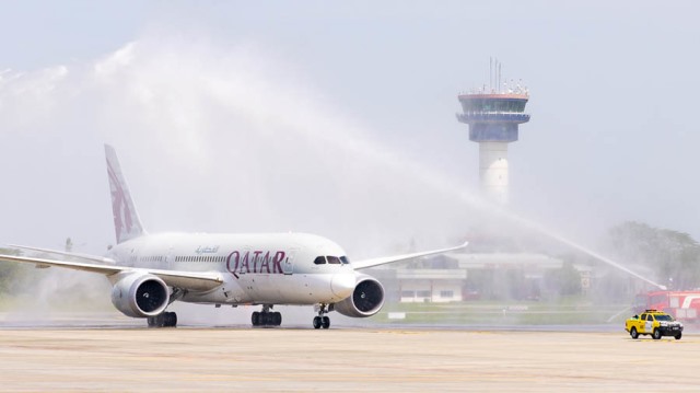 Qatar Airways Rute Doha-Irlandia Alami Turbulensi, 12 Orang Terluka